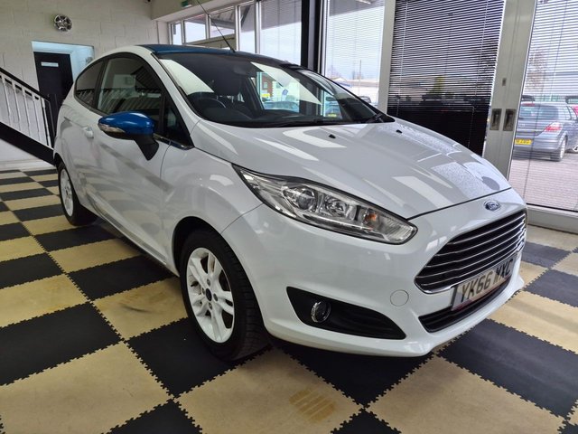 2017 FORD FIESTA - Photo 4