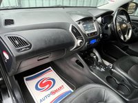USED 2013 13 HYUNDAI IX35 2.0 CRDi Premium SUV 5dr Diesel Auto 4WD Euro 5 (184 ps) 11 STAMPS 2 PRE OWNERS SAT NAV
