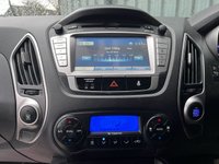 USED 2013 13 HYUNDAI IX35 2.0 CRDi Premium SUV 5dr Diesel Auto 4WD Euro 5 (184 ps) 11 STAMPS 2 PRE OWNERS SAT NAV