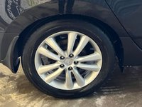 USED 2013 13 HYUNDAI IX35 2.0 CRDi Premium SUV 5dr Diesel Auto 4WD Euro 5 (184 ps) 11 STAMPS 2 PRE OWNERS SAT NAV