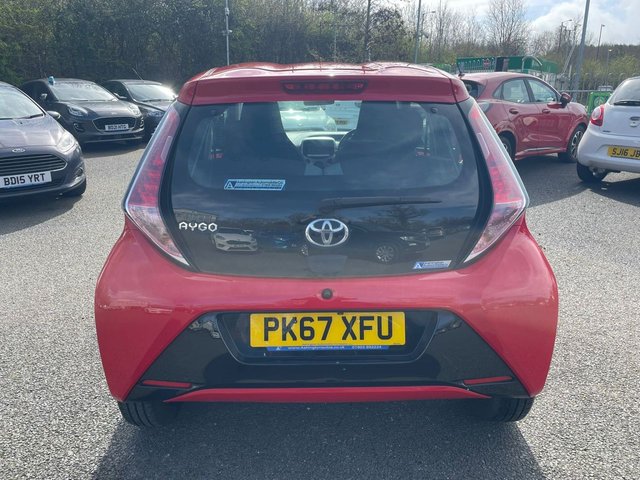 2017 Toyota Aygo 1L X-Play 5dr - Photo 4