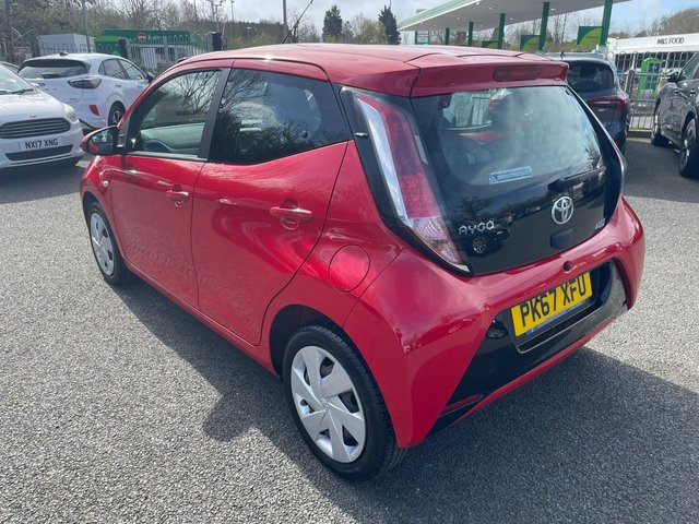 2017 Toyota Aygo 1L X-Play 5dr - Photo 5