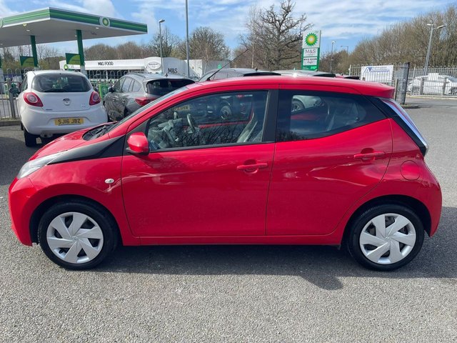 2017 Toyota Aygo 1L X-Play 5dr - Photo 6