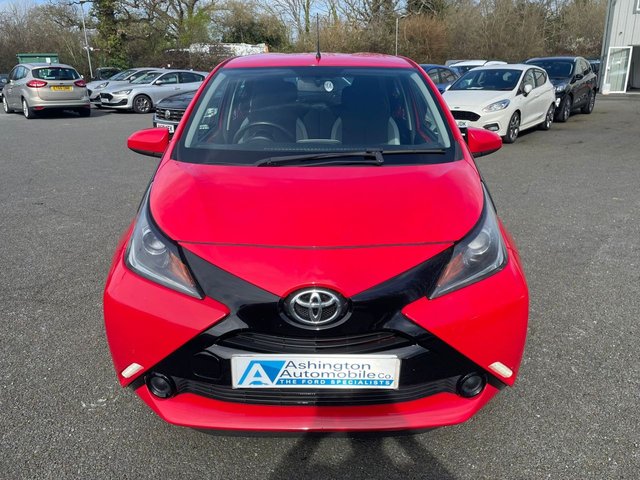2017 Toyota Aygo 1L X-Play 5dr - Photo 8