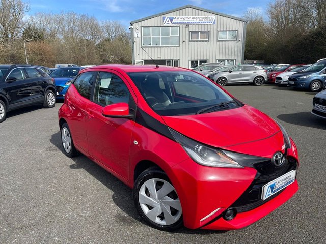 2017 Toyota Aygo 1L X-Play 5dr