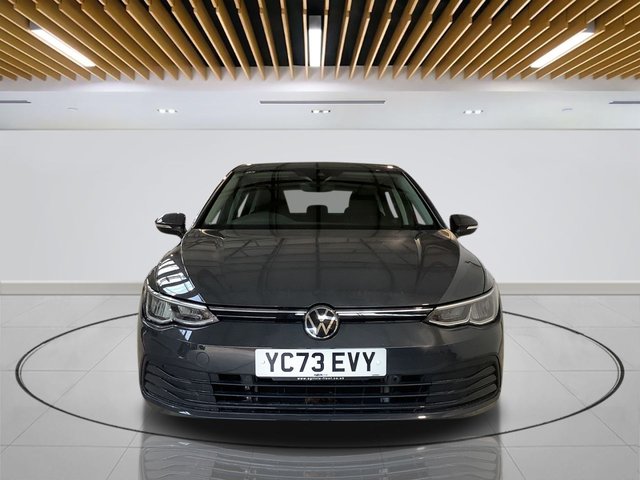 2023 Volkswagen Golf 1.5L Life 5dr - Photo 2