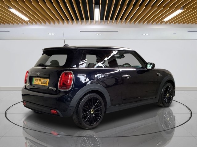 2022 MINI Electric Hatch - Photo 8