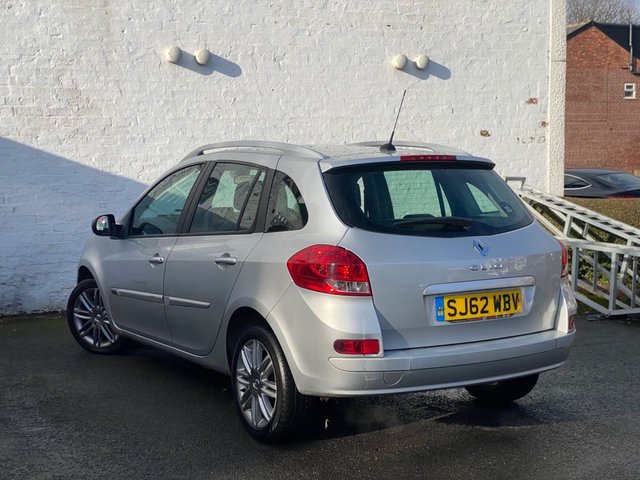 2012 Renault Clio 1.2L Dynamique Tomtom 5dr - Photo 9