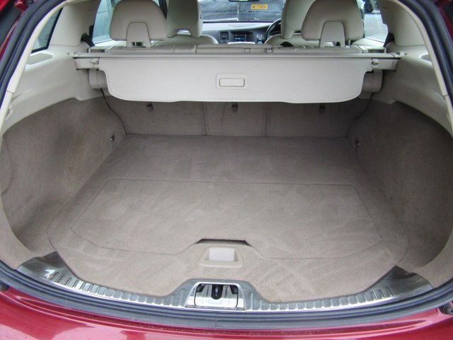 2014 VOLVO V60 - Photo 11