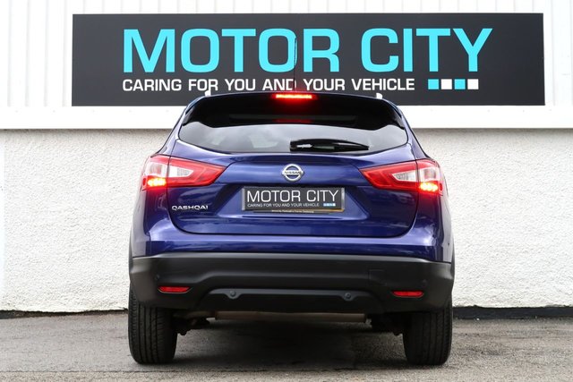 2017 NISSAN QASHQAI 1.5 dCi N-Connecta SUV 5dr Diesel Manual 2WD Euro 6 (s/s) (110 ps) - Photo 9