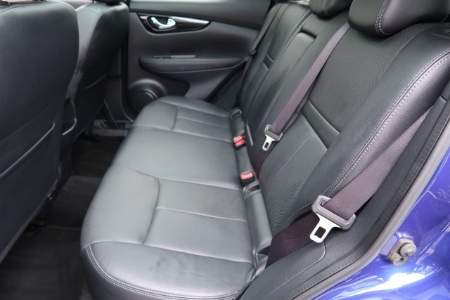 2017 NISSAN QASHQAI 1.5 dCi N-Connecta SUV 5dr Diesel Manual 2WD Euro 6 (s/s) (110 ps) - Photo 11