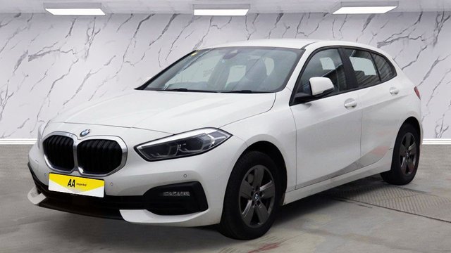 2021 BMW 1 Series 1.5L Se 5dr - Photo 4