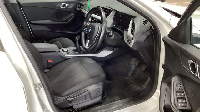 2021 BMW 1 Series 1.5L Se 5dr - Photo 12