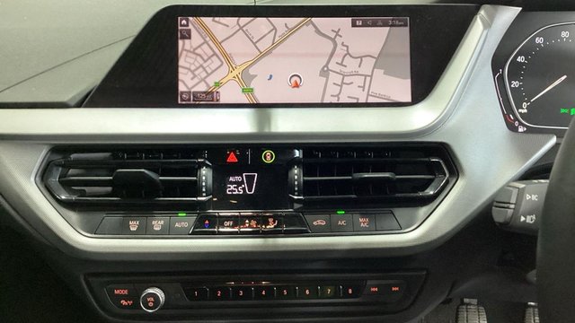 2021 BMW 1 Series 1.5L Se 5dr - Photo 10
