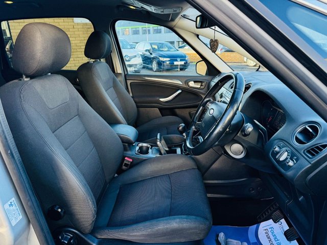 2013 Ford S-Max 2L Titanium 5dr - Photo 11