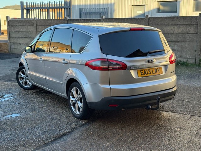 2013 Ford S-Max 2L Titanium 5dr - Photo 5