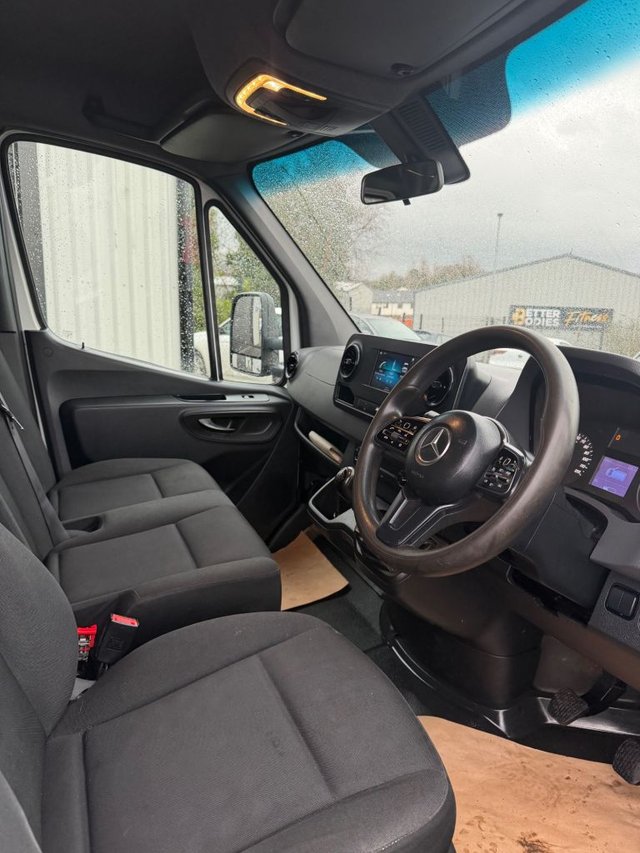 2019 Mercedes-Benz SPRINTER - Photo 5