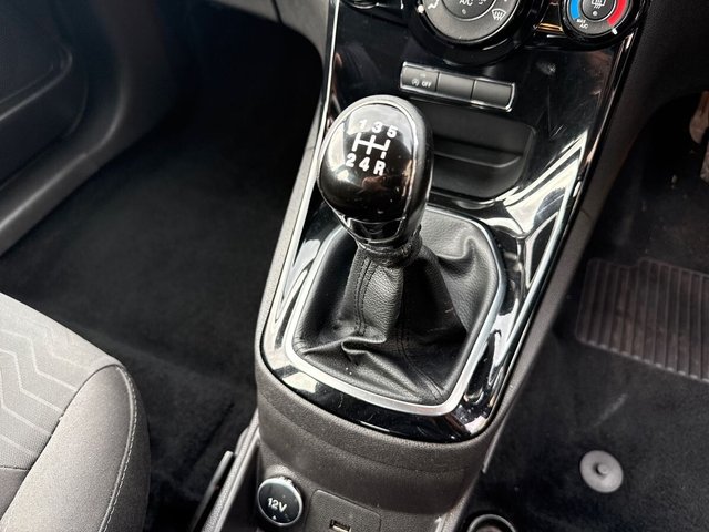 2016 FORD FIESTA 1.0T EcoBoost Zetec Hatchback 5dr Petrol Manual Euro 6 (s/s) (100 ps) - Photo 10