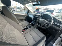 USED 2018 68 VOLKSWAGEN TOURAN 1.6 TDI SE Family MPV 5dr Diesel Manual Euro 6 (s/s) (115 ps) FULL SERVICE HISTORY WITH TIMING BELT CHANGE @69K 2 KEYS BOOK PACK SERVICED IF REQUIRED AND A MINIMUM OF 9 MONTHS MOT WITHIN THE SALE