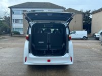 USED 2024 24 TOYOTA ALPHARD 2.5L PETROL HYBRID AUTOMATIC 