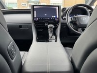 USED 2024 24 TOYOTA ALPHARD 2.5L PETROL HYBRID AUTOMATIC 