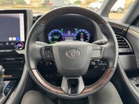USED 2024 24 TOYOTA ALPHARD 2.5L PETROL HYBRID AUTOMATIC 
