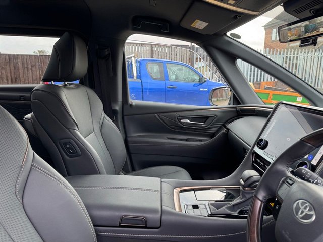 2024 TOYOTA ALPHARD - Photo 9