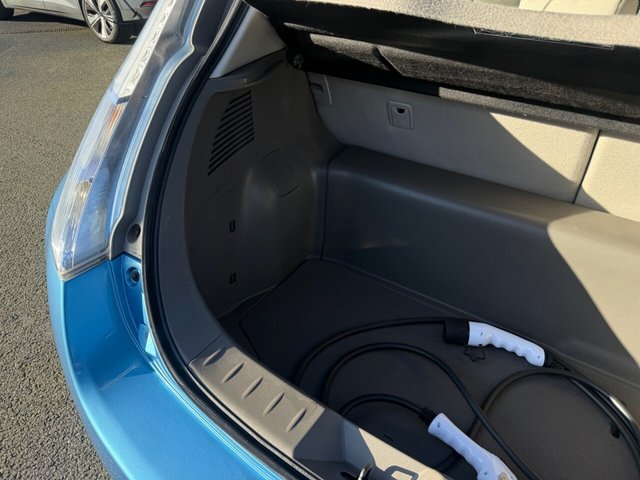 2012 Nissan Leaf - Photo 9