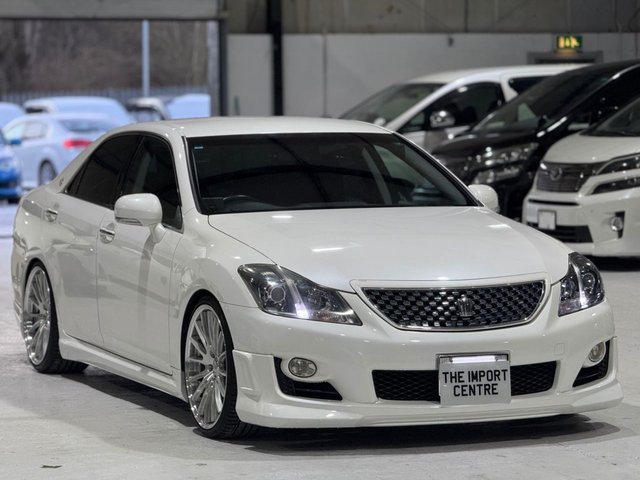 View our TOYOTA CROWN