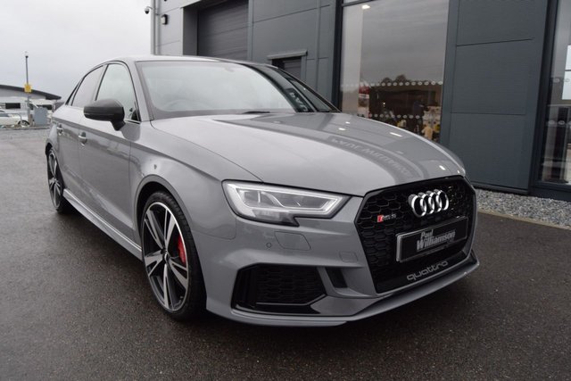 2018 AUDI RS3 - Photo 9