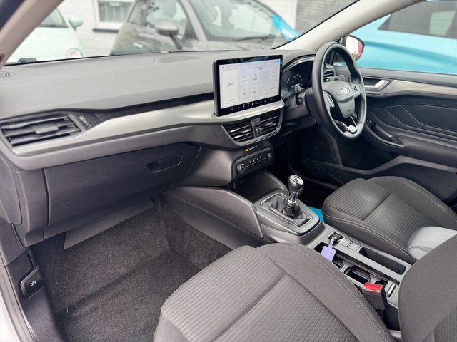 2022 FORD FOCUS - Photo 3