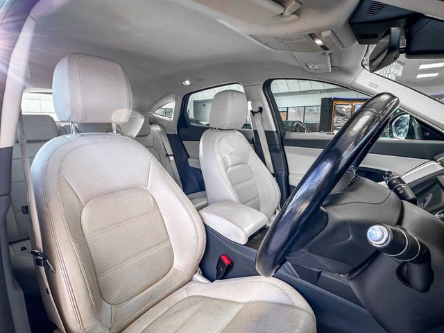 2020 Jaguar E-Pace 2L S 5dr - Photo 4