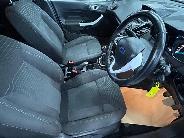 2016 FORD FIESTA - Photo 8