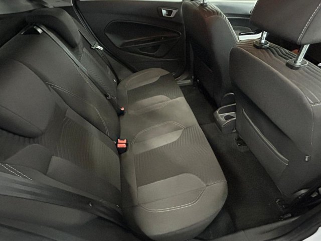 2016 FORD FIESTA - Photo 9