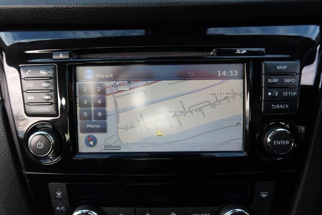 2017 NISSAN QASHQAI 1.2 DIG-T N-Connecta SUV 5dr Petrol Manual Euro 6 (s/s) (115 ps) - Photo 8