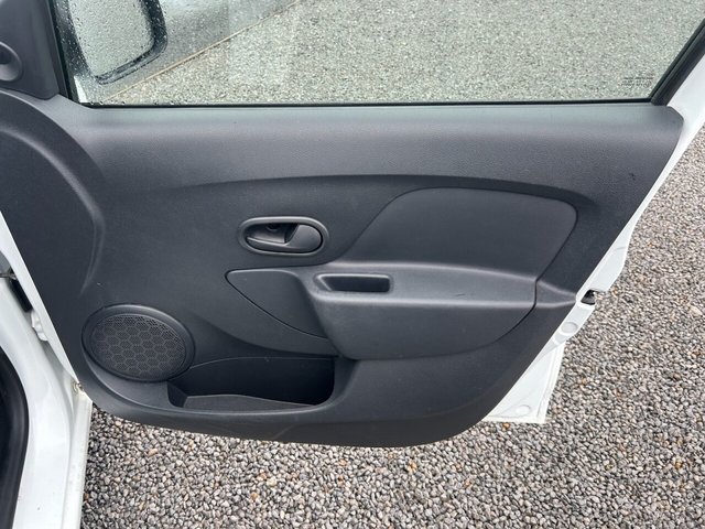 2016 DACIA SANDERO 1.2 Ambiance Hatchback 5dr Petrol Manual Euro 6 (75 ps) - Photo 11