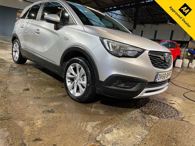2019 Vauxhall Crossland X 1.2 Turbo GPF Tech Line Nav SUV 5dr Petrol Auto Euro 6 (s/s) (110 ps) photo