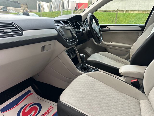 2016 Volkswagen Tiguan 2L SE Navigation 5dr - Photo 9