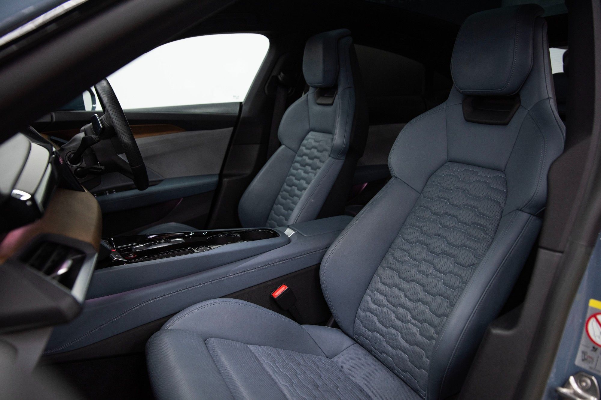USED 2022 72 AUDI E-TRON GT 93.4kWh Saloon  
