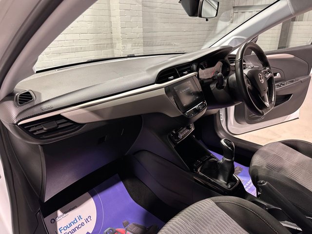 2022 Vauxhall Corsa 1.2L Design 5dr - Photo 12