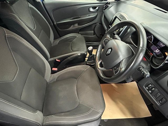 2019 RENAULT CLIO - Photo 9