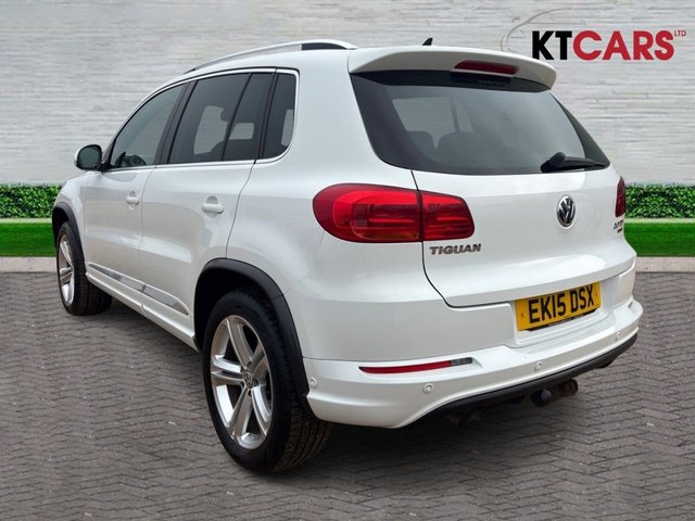 2015 VOLKSWAGEN TIGUAN 2.0 TDI BlueMotion Tech R-Line SUV 5dr Diesel Manual 4WD Euro 5 (s/s) (Nav) (140 ps) - Photo 5