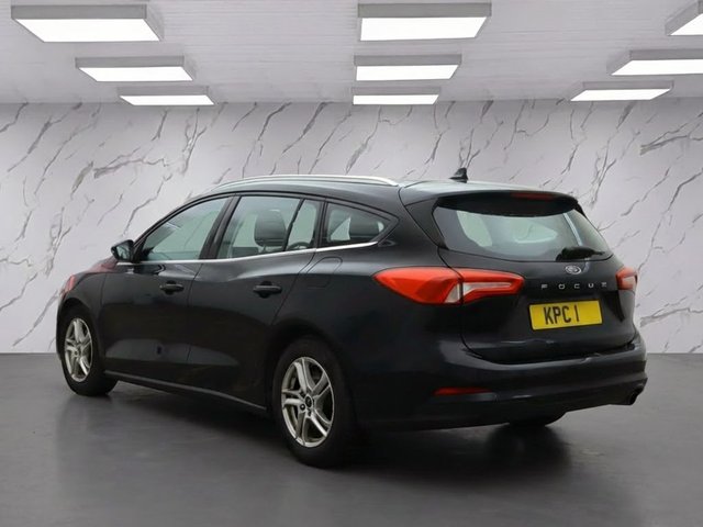 2019 FORD FOCUS - Photo 3