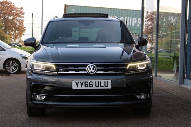 2016 VOLKSWAGEN TIGUAN 2.0 TDI BlueMotion Tech R-Line SUV 5dr Diesel DSG Euro 6 (s/s) (150 ps) - Photo 10