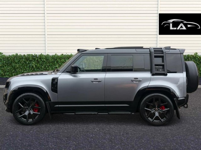 View our LAND ROVER DEFENDER 110