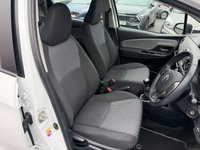 USED 2015 65 TOYOTA YARIS 1.33 Dual VVT-i Icon Hatchback 5dr Petrol Manual Euro 5 Euro 5 (99 ps) 
