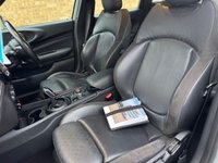 USED 2020 70 MINI CLUBMAN 1.5 Cooper Sport Estate 6dr Petrol Steptronic Euro 6 (s/s) (136 ps) LOW MILEAGE AUTOMATIC WITH LOVELY SPEC INC SAT NAV CRUISE CONTROL AIR CON PARK DISTANCE CONTROL