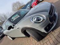 USED 2020 70 MINI CLUBMAN 1.5 Cooper Sport Estate 6dr Petrol Steptronic Euro 6 (s/s) (136 ps) LOW MILEAGE AUTOMATIC WITH LOVELY SPEC INC SAT NAV CRUISE CONTROL AIR CON PARK DISTANCE CONTROL