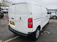 USED 2021 21 PEUGEOT EXPERT White 2.0 BlueHDi Euro 6 panel , 51,200 miles, ULEZ compliant, 6-Speed manual, A/C, Bluetooth, Cruise, DAB, Rear sensors. Final price plus VAT @ 20%! This 2021 Peugeot Expert boasts an exceptional service history, with its last service completed on 24th April 2025 at 45,676 miles, and a remarkably low mileage of just 51,200 miles for its age, having had only one owner. This 2.0 BlueHDi 1400 Professional Standard Panel Van MWB Euro 6 (s/s) 6dr is a robust diesel vehicle, presented in the Professional trim. It comes with a 3 month warranty and a 12 month MOT provided on purchase, ensuring peace of mind. Notable features include the Visibility P