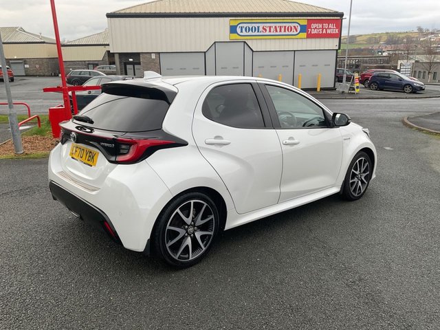 2021 TOYOTA YARIS - Photo 7